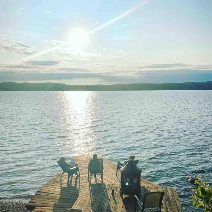 Le Vacancier Sur Le Lac Saint Denis de Brompton Екстериор снимка